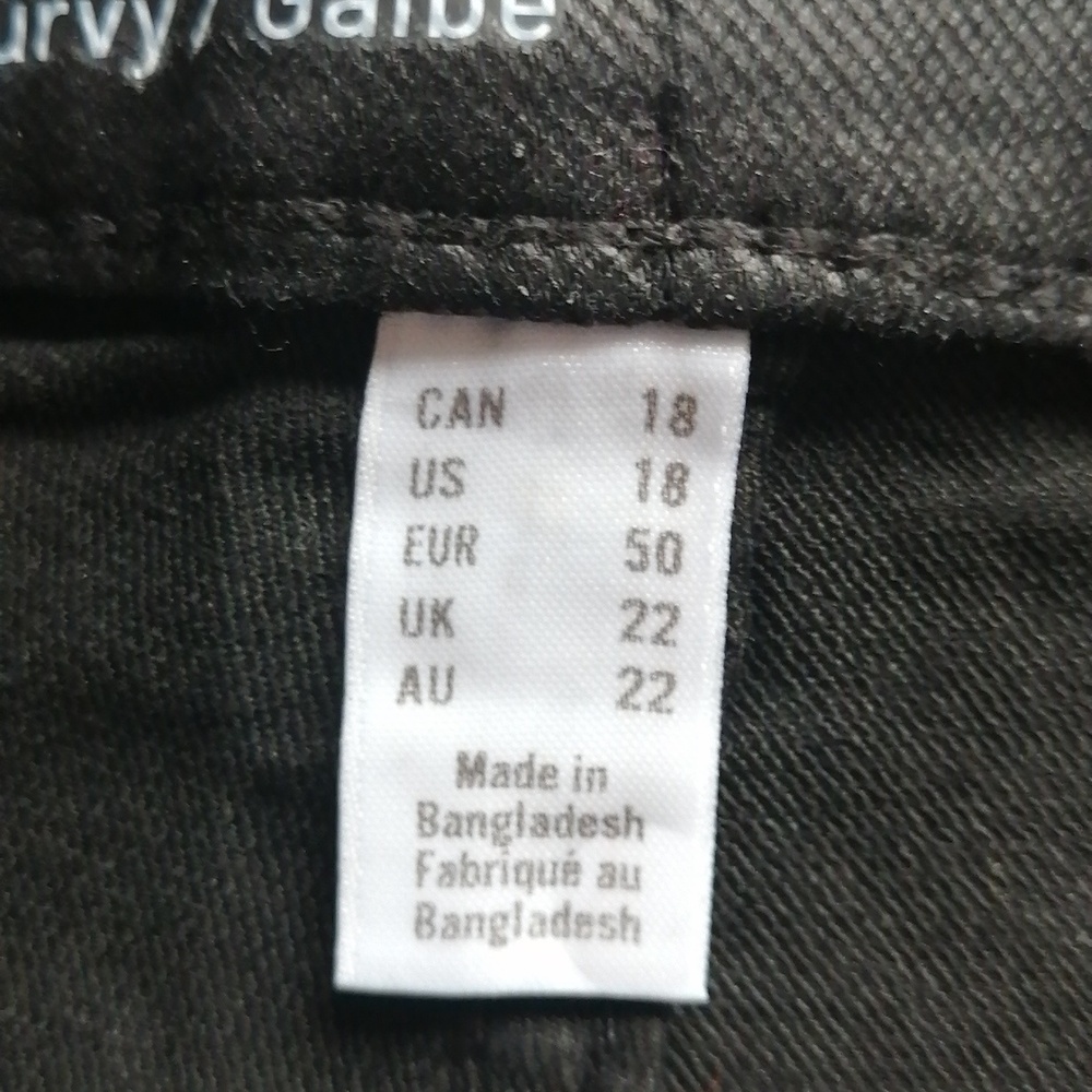NWT Curvy-Fit Black Coated High-rise Flared Leg Jeans Plus Size - Picture 5 of 14